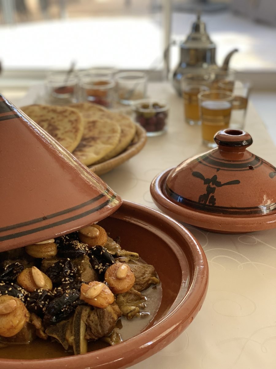 Chez Izza — plats marocains