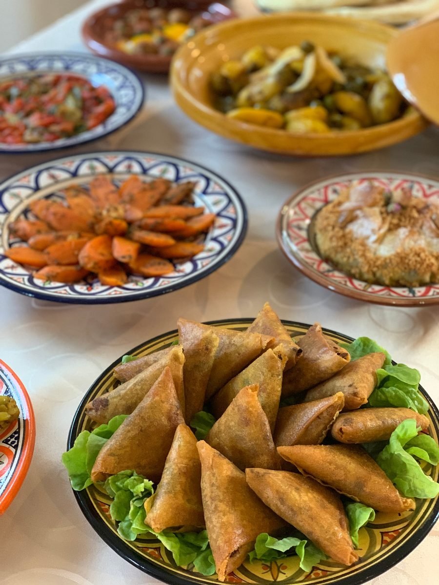 Chez Izza — plats marocains